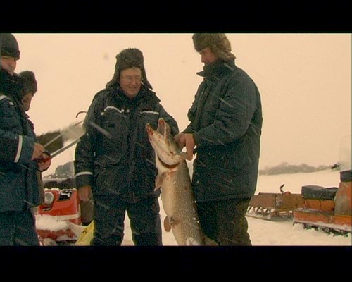 Сибирская рыбалка - поймали большую щуку