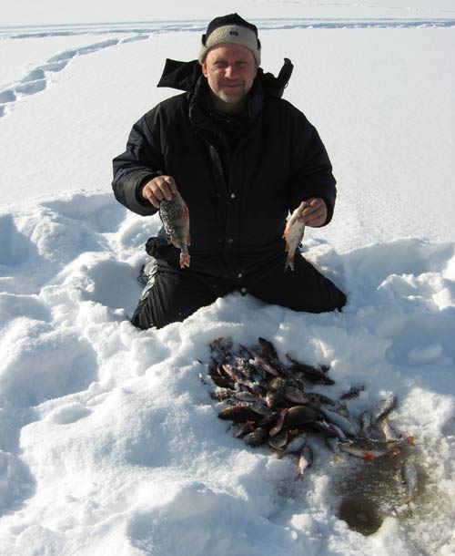 Ловля чебака в Сибири зимой